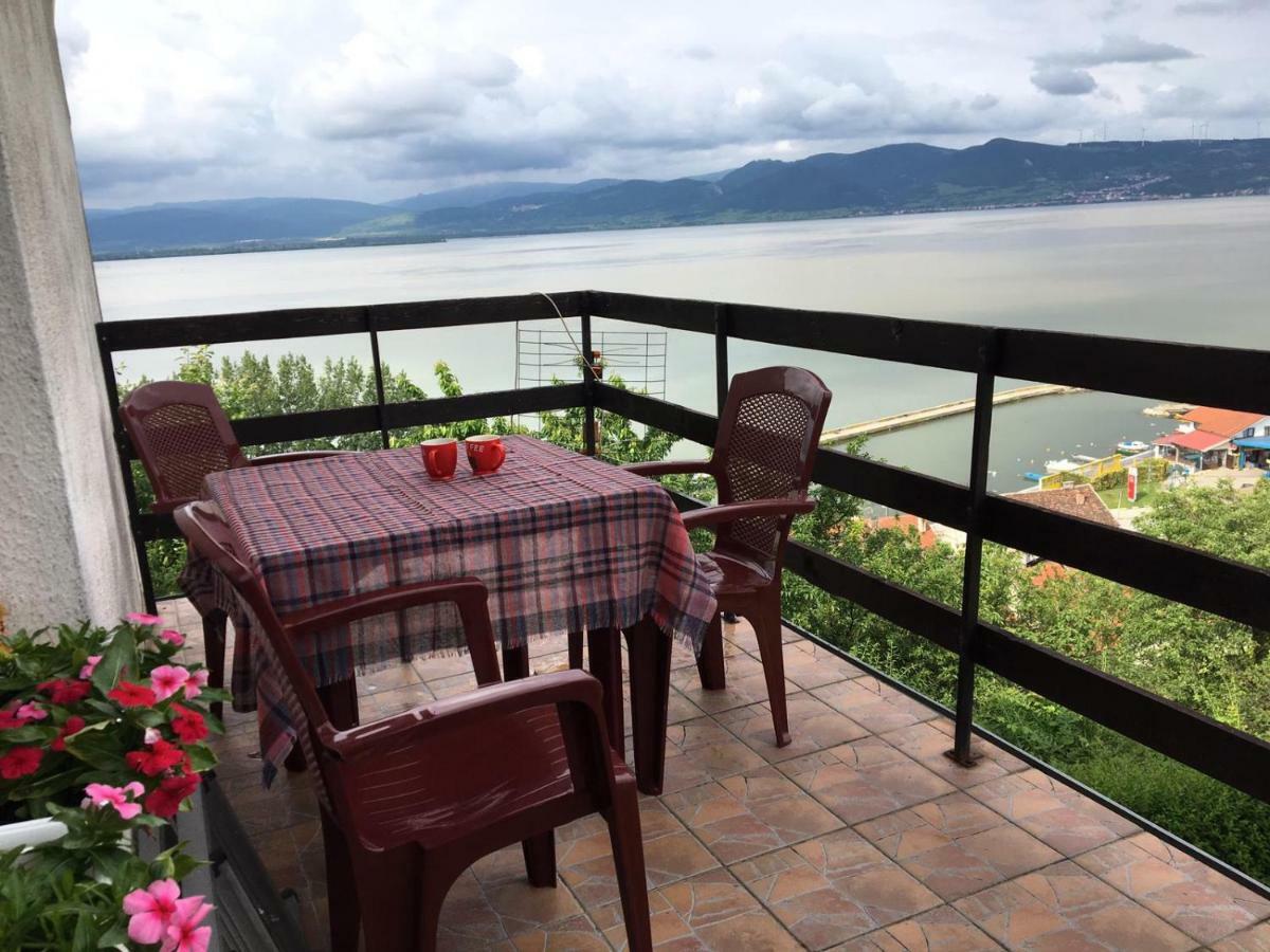 Apartmani Vidikovac Golubac Extérieur photo